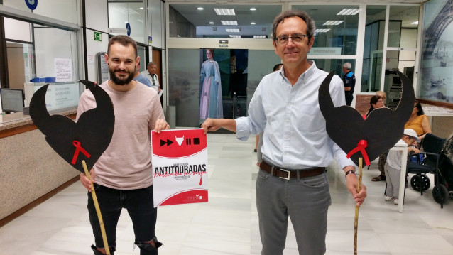 Presentación de firmas de Galiza Mellor Sen Touradas y FFW