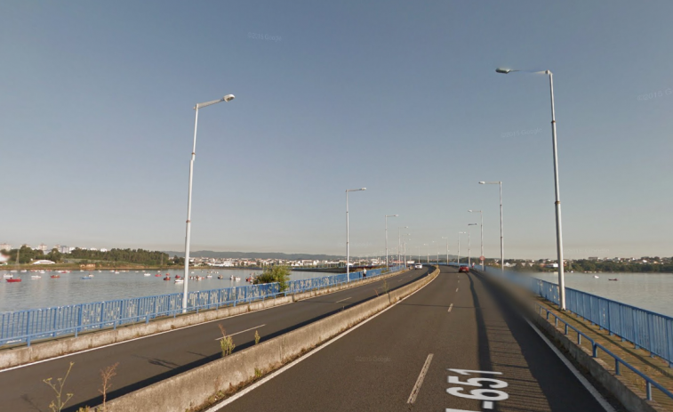 Encuentran un cadáver en Ferrol flotando cerca del puente de As Pías