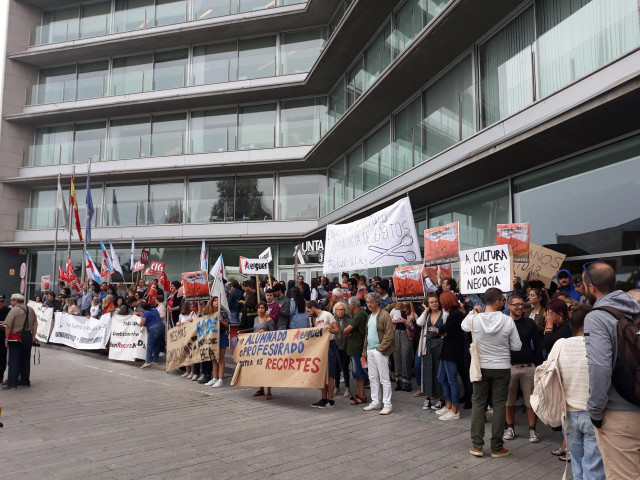 Concentración de la Escola de Arte Dramático (ESAD) de Galicia