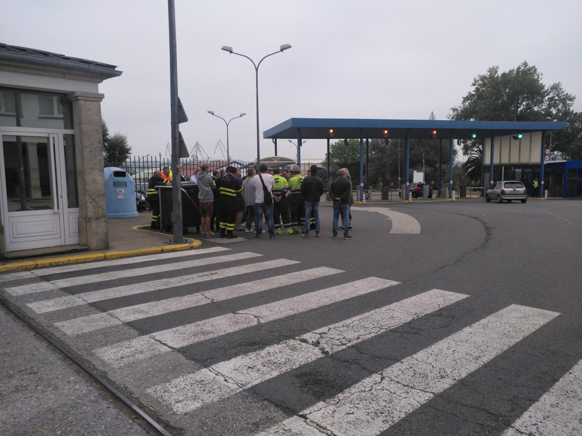 Sindicatos de las auxiliares del naval de Ferrol.