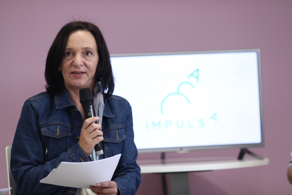 Carolina Bescansa en una rueda de prensa de Podemos en 2016