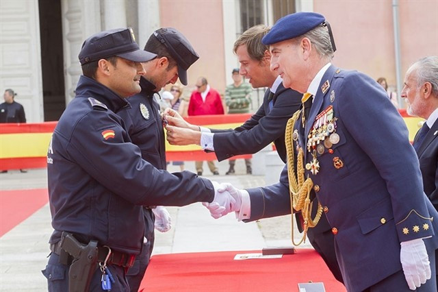 Medallas policia nacional