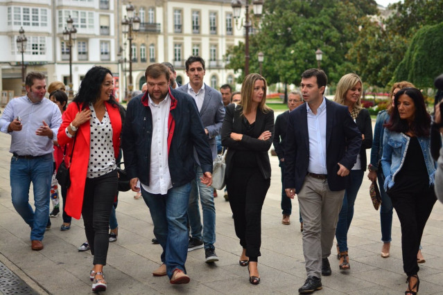 Alvaro Santos, Lara Méndez, Gonzalo Caballero y otros cargos del PSdeG en Lugo