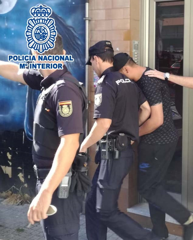 Cae organización de trata de seres humanos y liberan a 7 personas, entre ellas un joven menor
