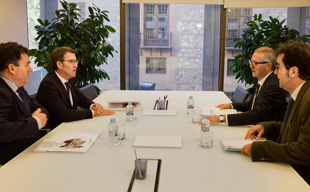 REUNION FEIJOO CULTURA