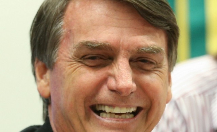Contagiado de coronavirus Bolsonaro, presidente de Brasil