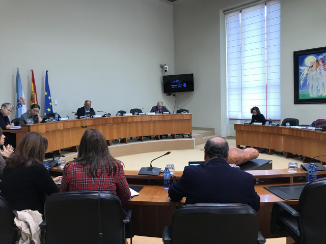 El director xeral de la CRTVG, Alfonso Sánchez Izquierdo, en la comisión