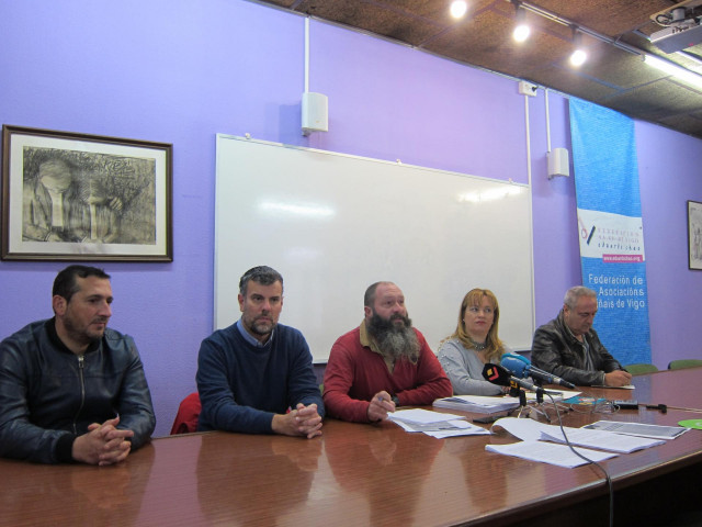 Juan Carollo, con miembros de la FAVEC