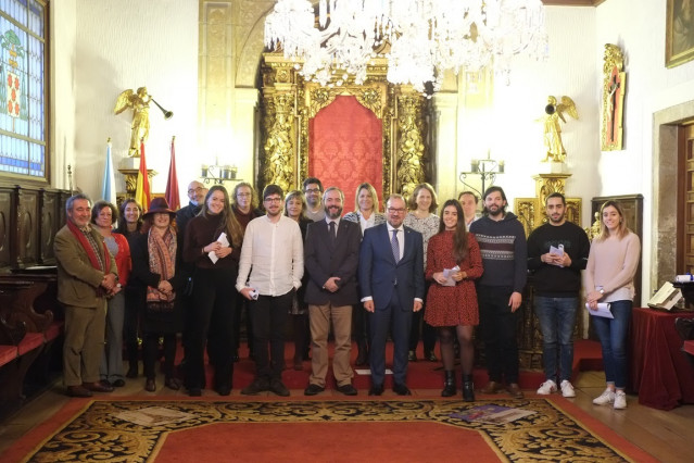 Nota Prensa Usc E Fotos. Premian A Excelencia Do Alumnado Da Usc En Destinos Int