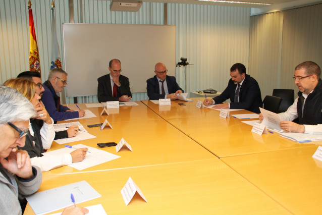 Reunión de Vázquez Almuíña y A Voz da Sanidade de Cangas