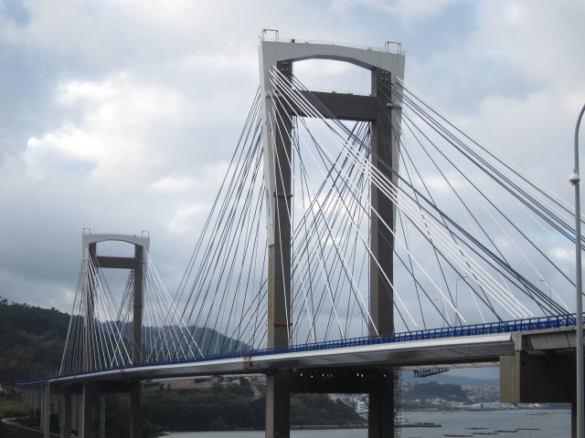 Puente de Rande tras la ampliación