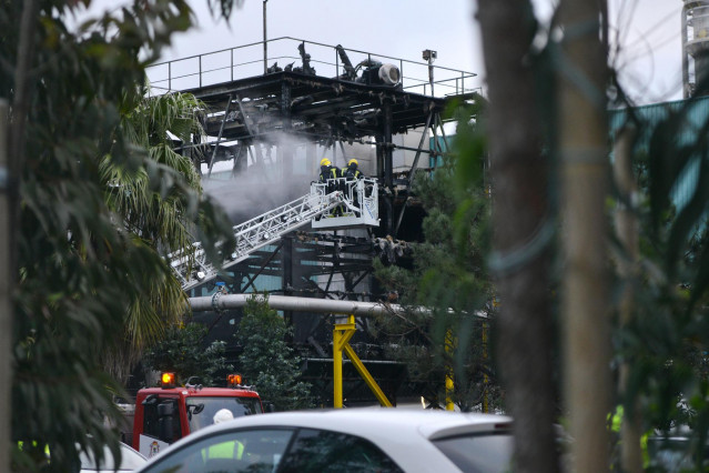 Incendio en la fábrica Ence en Pontevedra