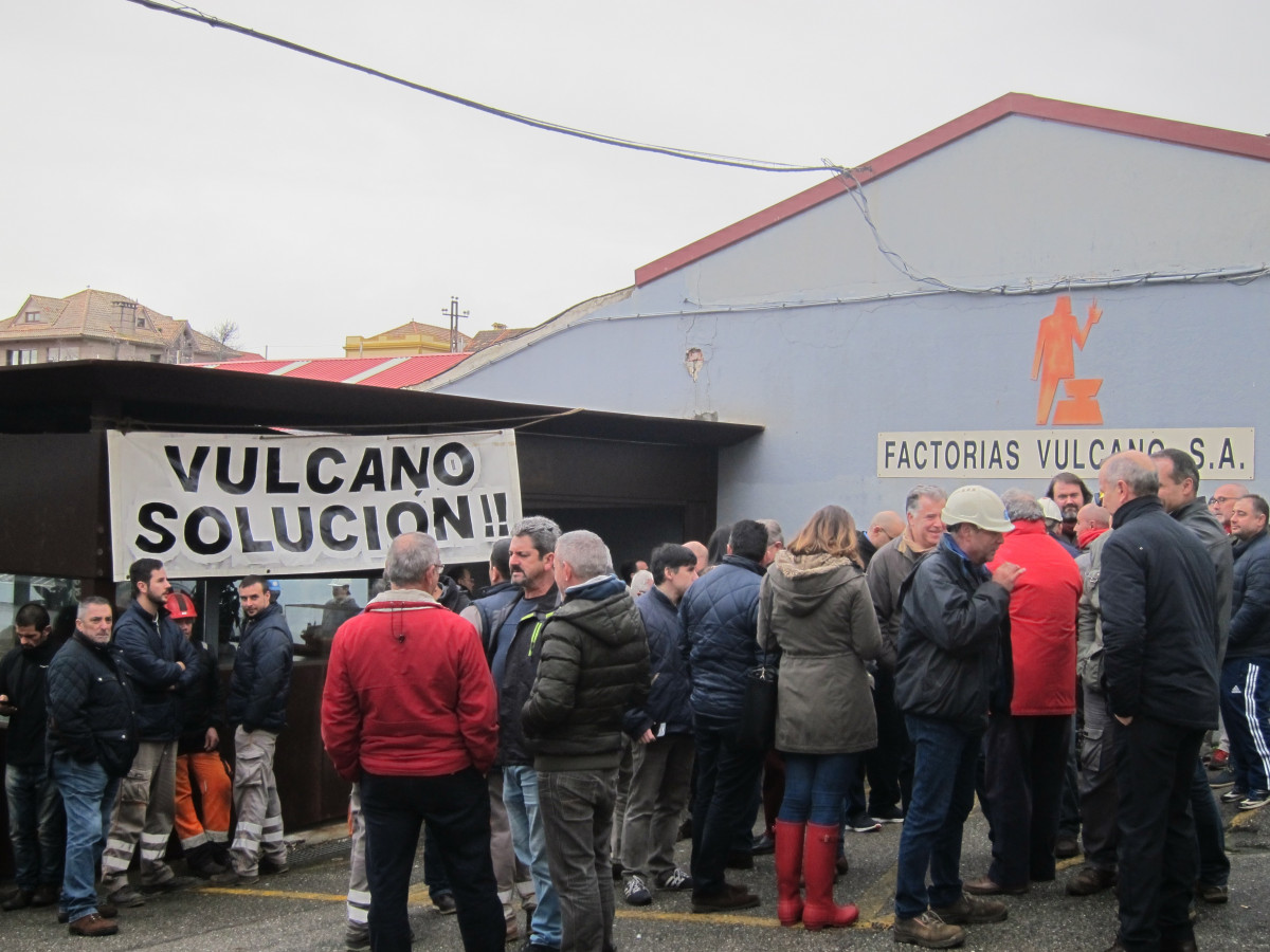 Concentración de trabajadores del astillero Vulcano