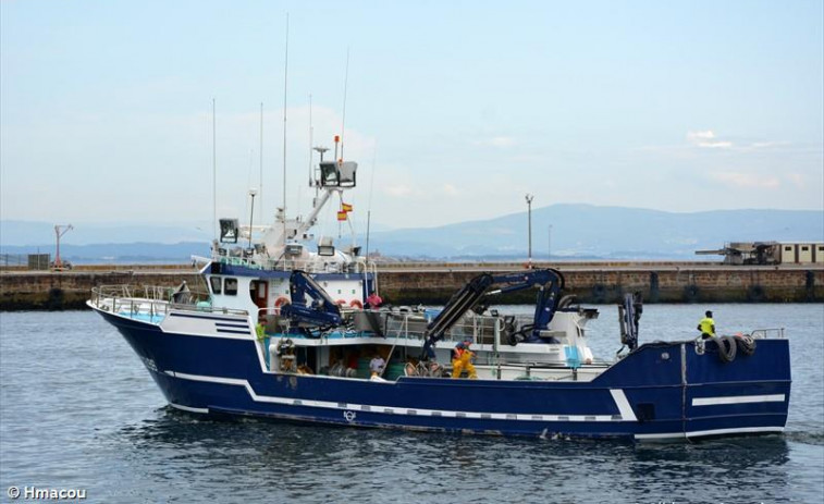 Al menos tres marineros fallecen en un naufragio