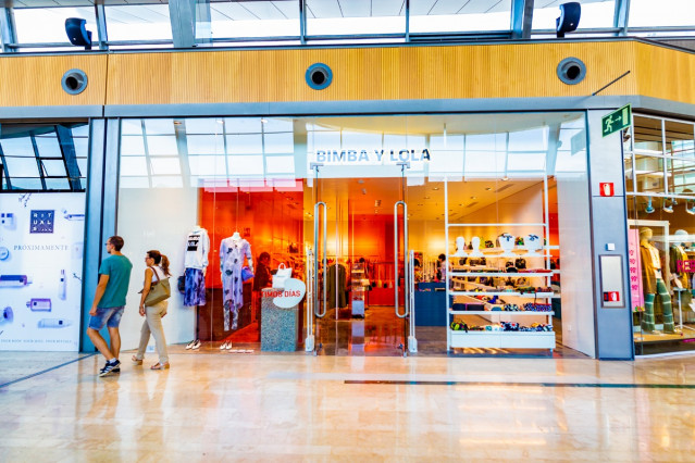 Tienda de Bimba y Lola en intu Puerto Venecia