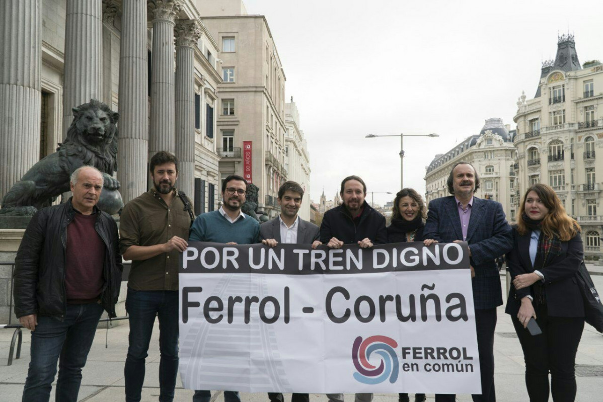 El alcalde de Ferrol, Jorge Suárez, reclama en Madrid mejoras en el tren