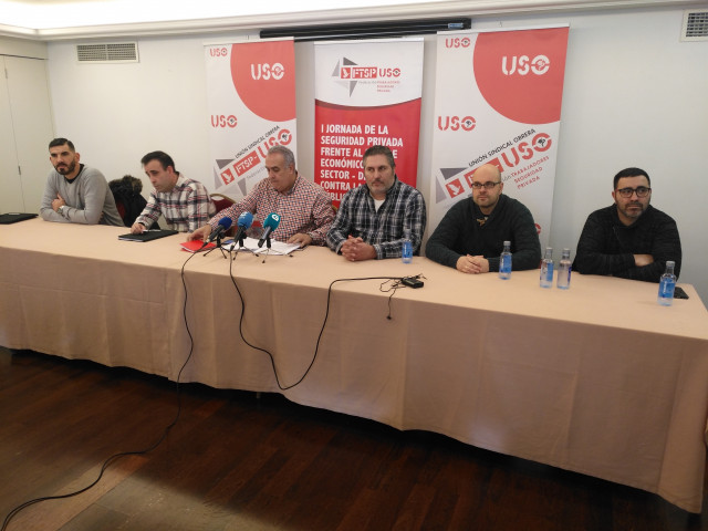 Rueda de prensa de los integrantes del sindicato USO