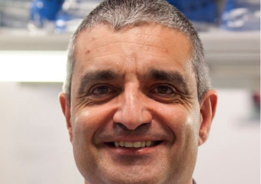 Xr bustelo doctor cancer