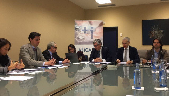 Reunión del conselleiro de Economía con Atiga en Vigo.