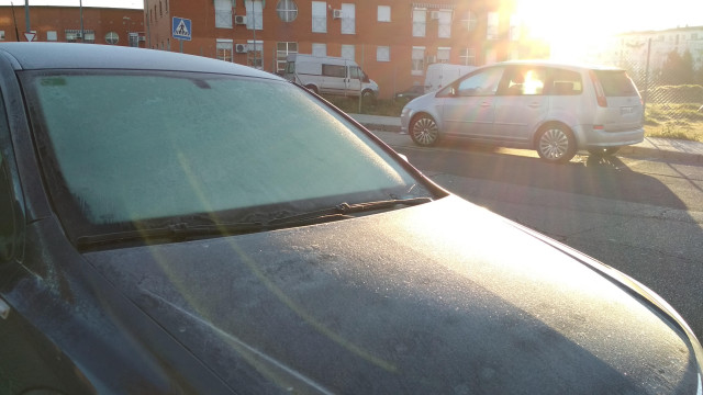 Efectos de la helada en un coche