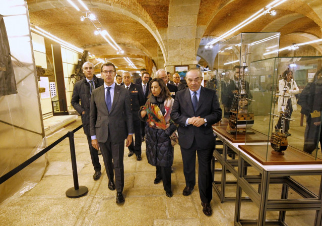 Visita a EXPONAV en Ferrol del presidente de la Xunta, Alberto Núñez Feijóo, y l