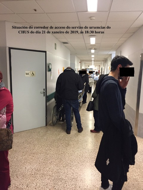 ​El SERGAS censura las fotos del colapso del Urgencias, denuncian pacientes