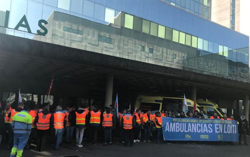 Protesta ambulancias chus santiago folga