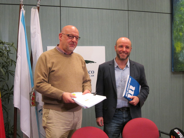 El Secretario Del Eixo Atlántico, Xoán Vázquez Mao, Y El Portavoz De En Marea, L