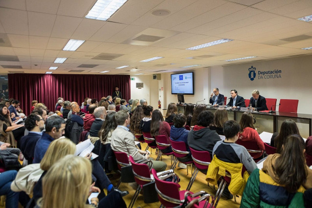 La Diputación de A Coruña promueve un encuentro de redes de información europea