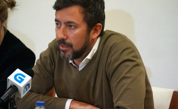Gómez-Reino persigue el acuerdo con Anova y Esquerda Unida, sin descartar a Villares