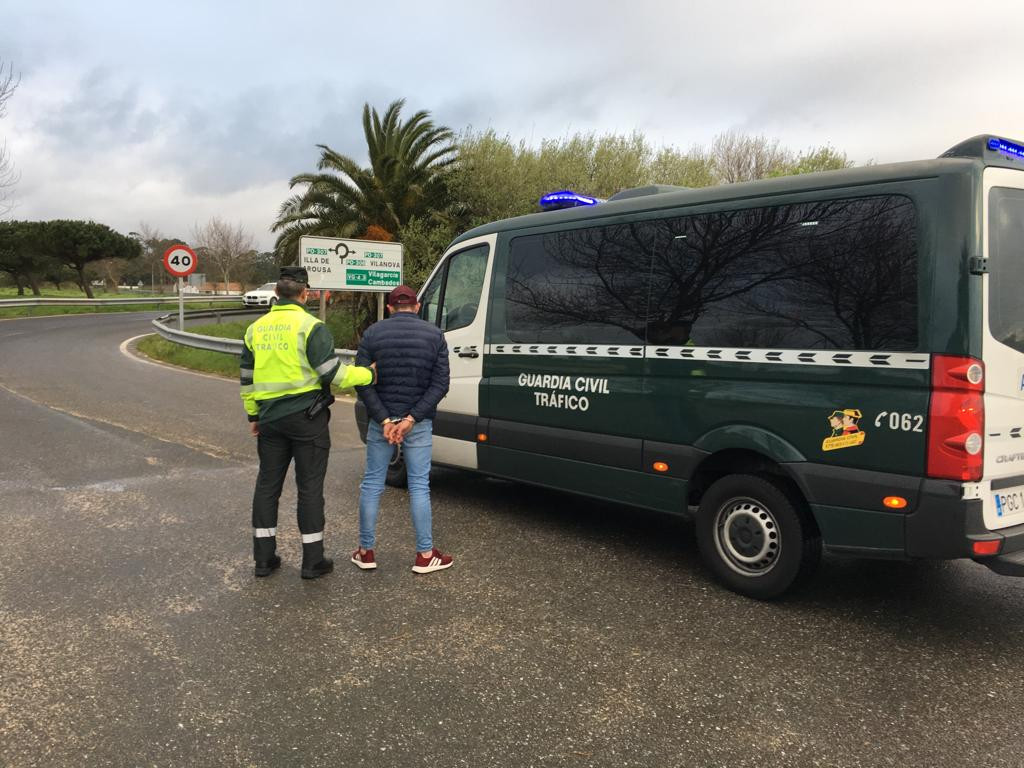 Guardia civil detenido a illa de arousa