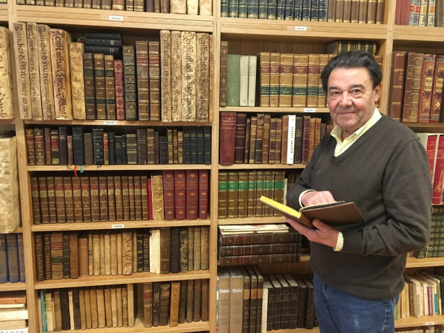 El fundador de la librería Couceiro, en el 50 aniversario del negocio: 