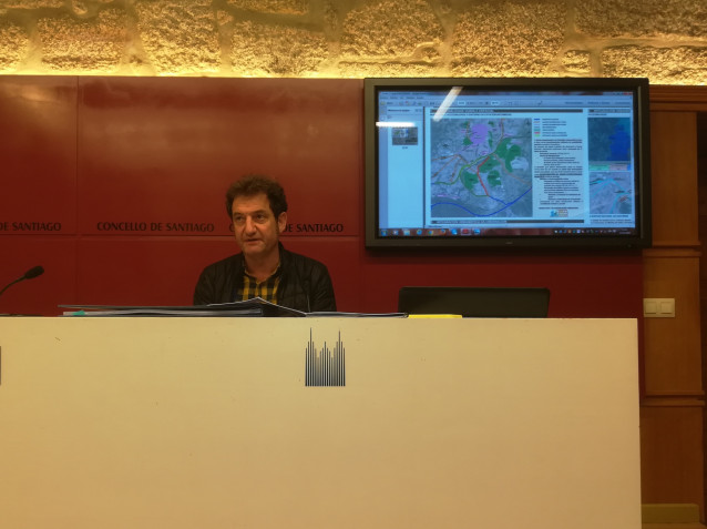 La vial Clara Campoamor de Santiago tendrá tres carriles y regulará con semáforo