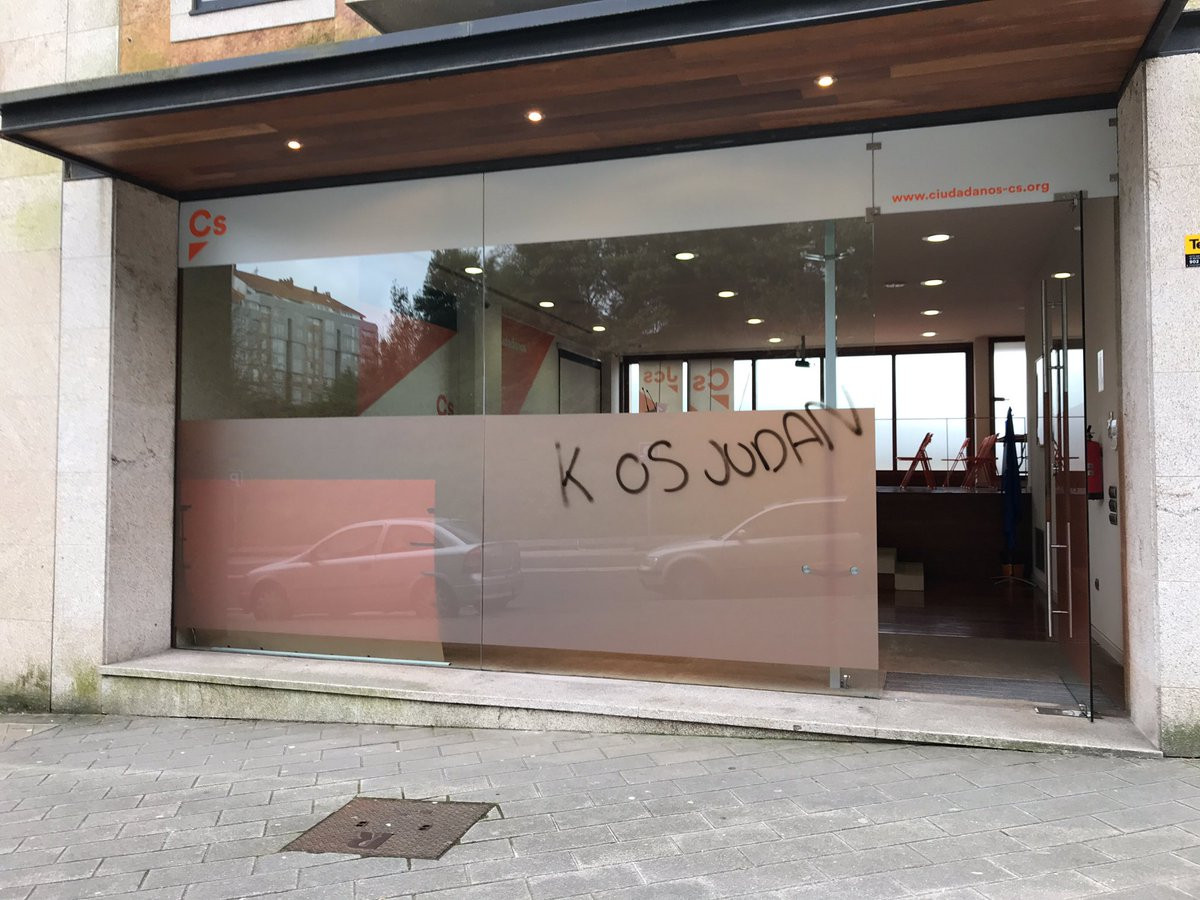 2 PINTADA SEDE CIUDADANOS SANTIAGO