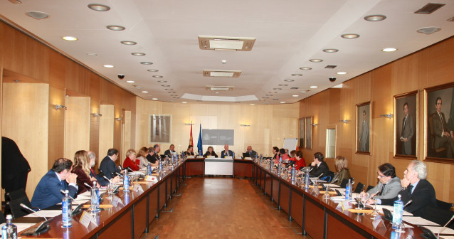 Sanidad y CCAA alcanzan un consenso para avanzar en una estrategia que mejore y