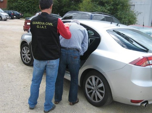 Detenido un vecino de Muros por homicidio en grado de tentativa