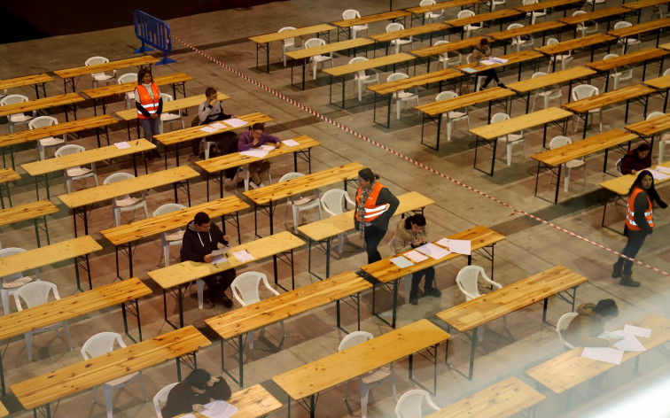 Casi el 35% de los matriculados para las oposiciones de adminitrativos del SERGAS no se presenta