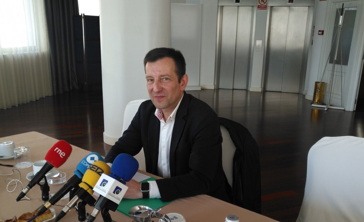 FERROL ALEJANDO LANGTRY