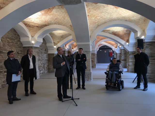 La Catedral de Santiago rehabilita un nuevo espacio en la Oficina del Peregrino para crear una zona de descanso
