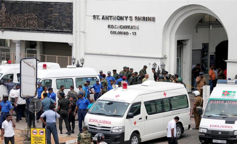 Una serie de atentados deja centenares de muertos y casi medio millar de heridos en Sri Lanka