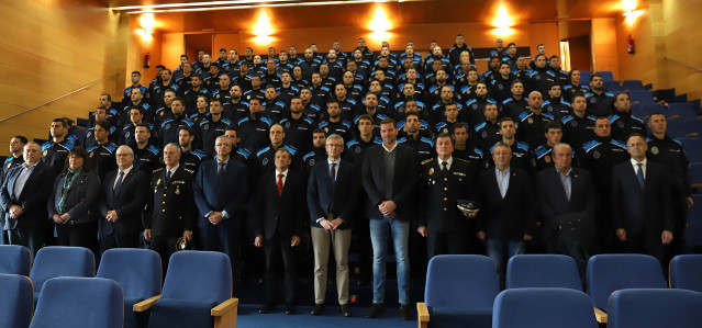 Más de 100 alumnos empiezan el curso de formación de Policía Local, el más numeroso de la Academia Galega de Seguridade