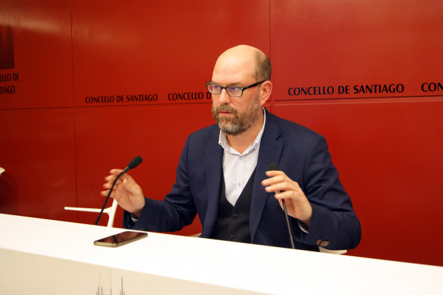 Las obras del pintor Carlos Maside cedidas al Ayuntamiento de Santiago se expondrán en el Pazo de Fonseca