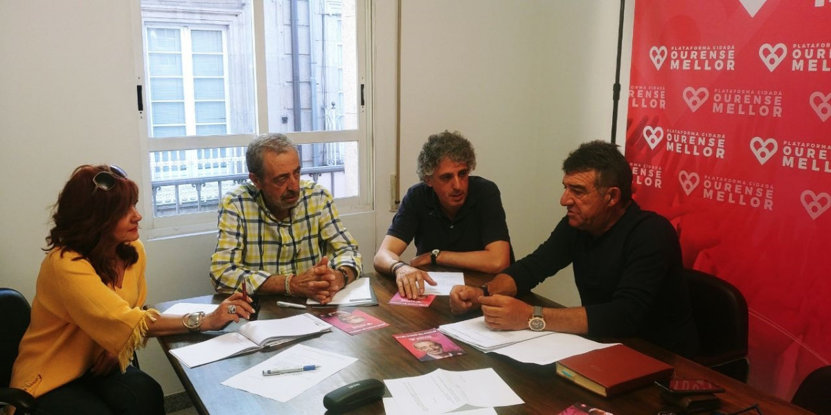 Bomberos de Ourense afirman que sufrieron quemaduras en el incendio de A Chavasqueira por falta de vestuario adecuado