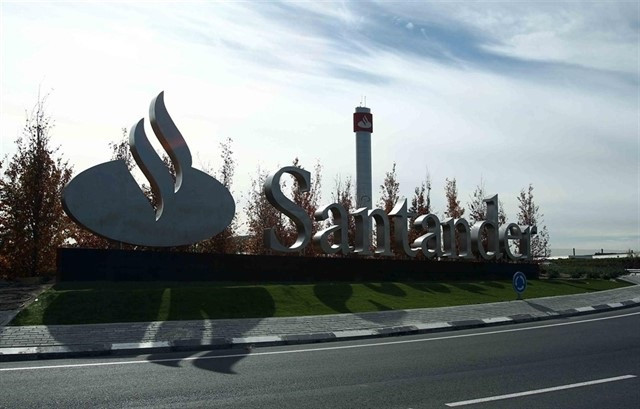 Galicia será una de las que más sufra el  ERE del Banco Santander que se negocia desde hoy