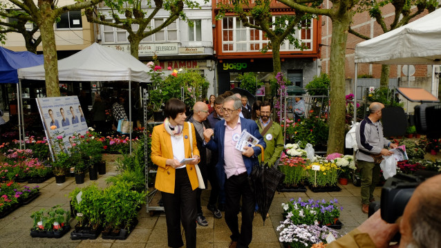 26M.- Pontón Ensalza En Carballo La Gestión Del BNG Que Crea 