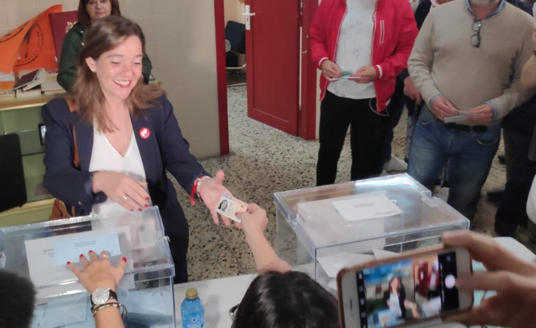Inés Rey devuelve la alcaldía a los socialistas en A Coruña