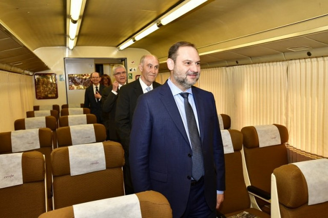 Ábalos pospone el diálogo con el Govern hasta que el Gobierno deje de estar en funciones