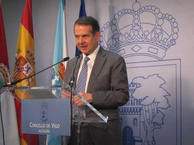 TURISMO.- Abel Caballero responsabiliza a la Xunta de la caída de viajeros en el aeropuerto de Peinador