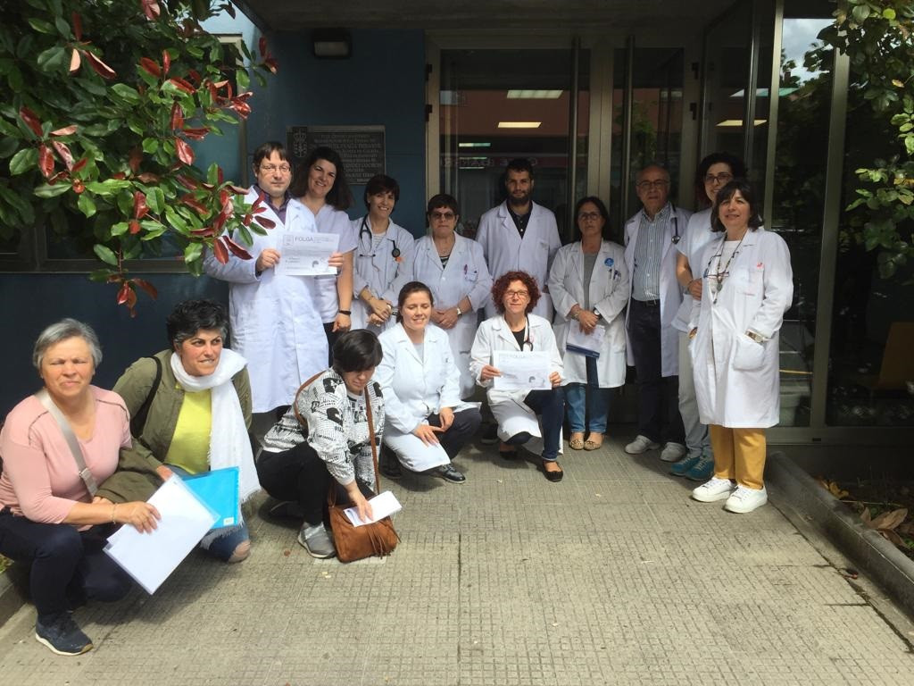 Médicos de centros de salud del área de A Coruña se concentran para reclamar 