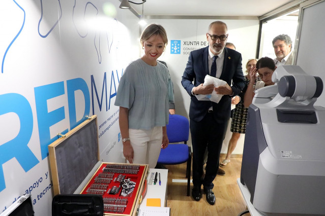 Fabiola García, visita el programa Red May de apoyo a los mayores del rural.